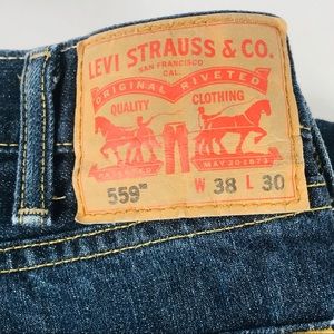 Levi 559 W38 L30 Relaxed Fit Dark Washed Jeans